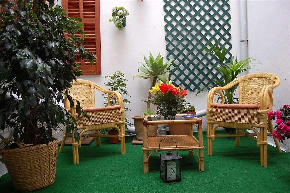 ** Guest house Hostal Ca'N Tiu Alaro Spain
