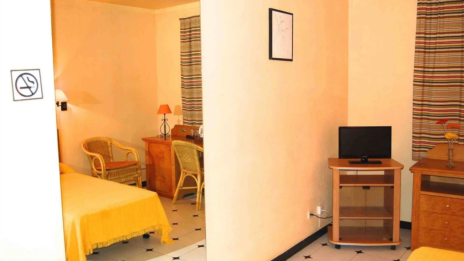 Hostal Ca'N Tiu Alaro 2*,