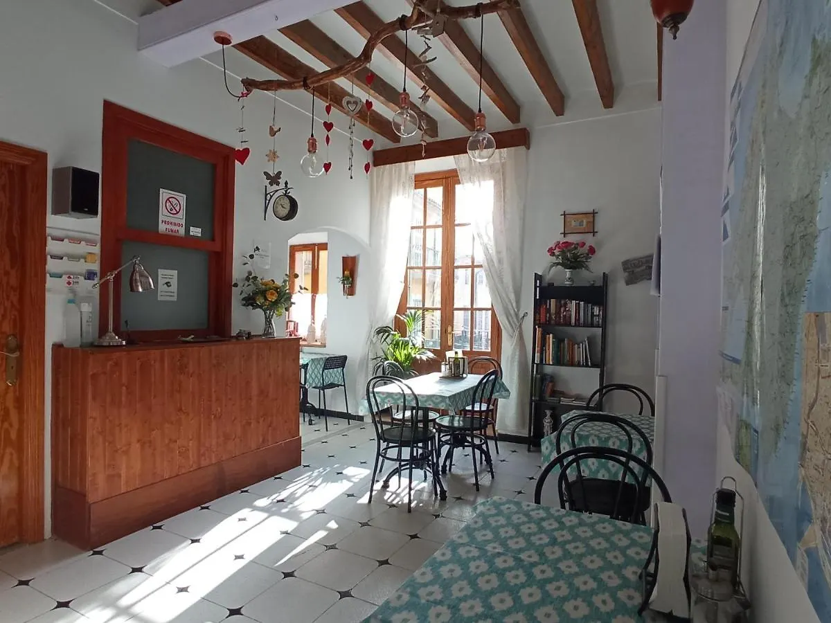 Guest house Hostal Ca'N Tiu Alaro